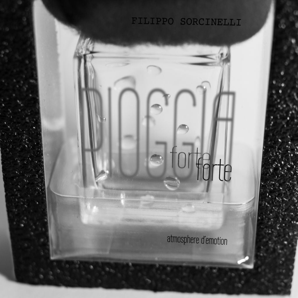 Filippo Sorcinelli Perfumes born in 2014; dedicated to the artistic passions of their creator:
  Gothic art, music, photographyÃ¢â‚¬Â¦the fog.Shop at fragrapedia.com